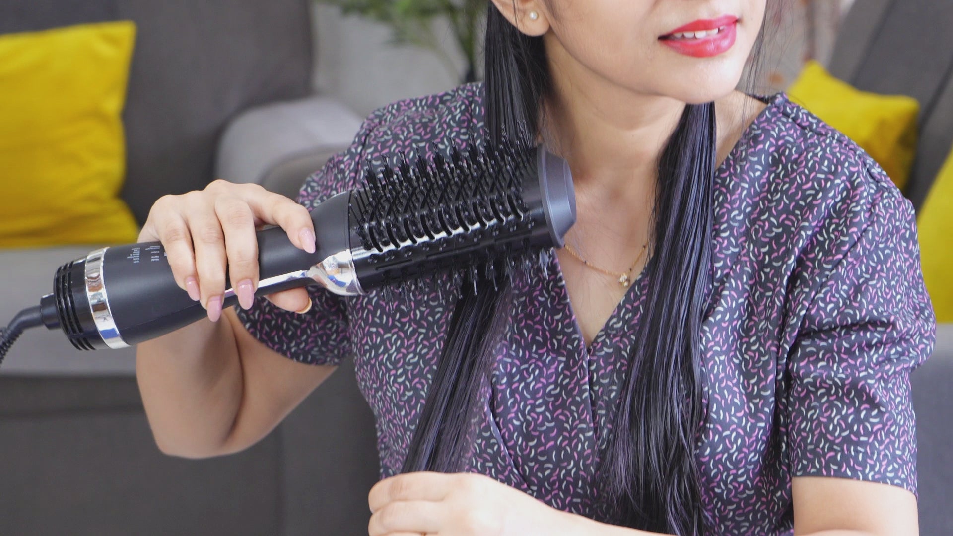 Nexlev IONIC Volumizer Hair Brush | (V-01)